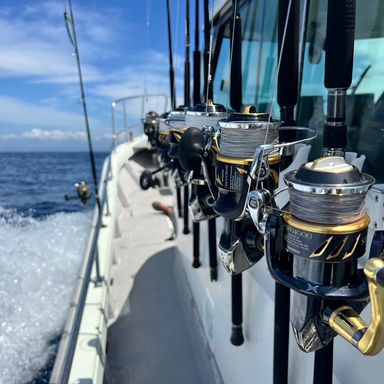 遊漁船 プレジャーズ