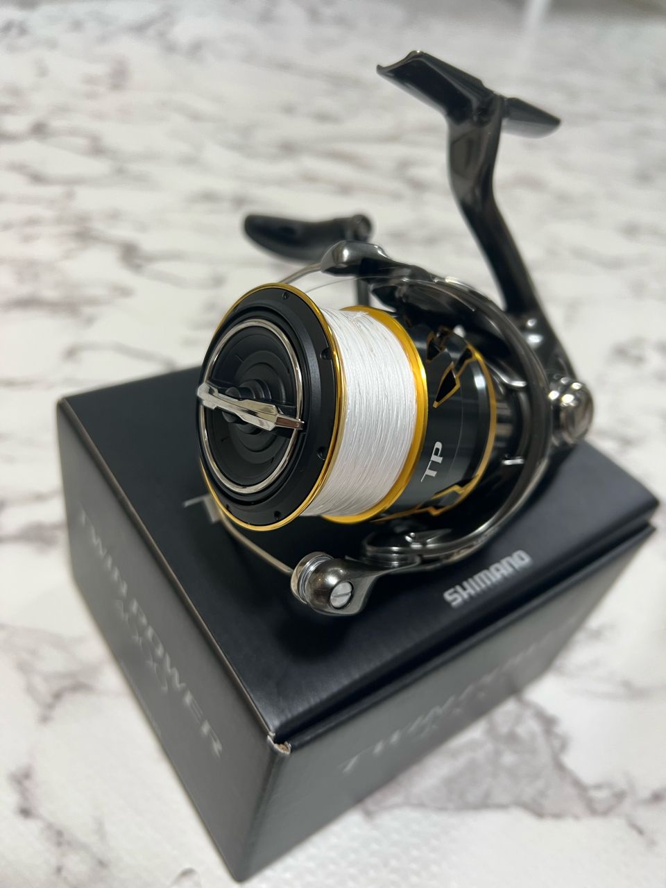SHIMANO 20ツインパワー C2000SHGの最安値・インプレ・釣果