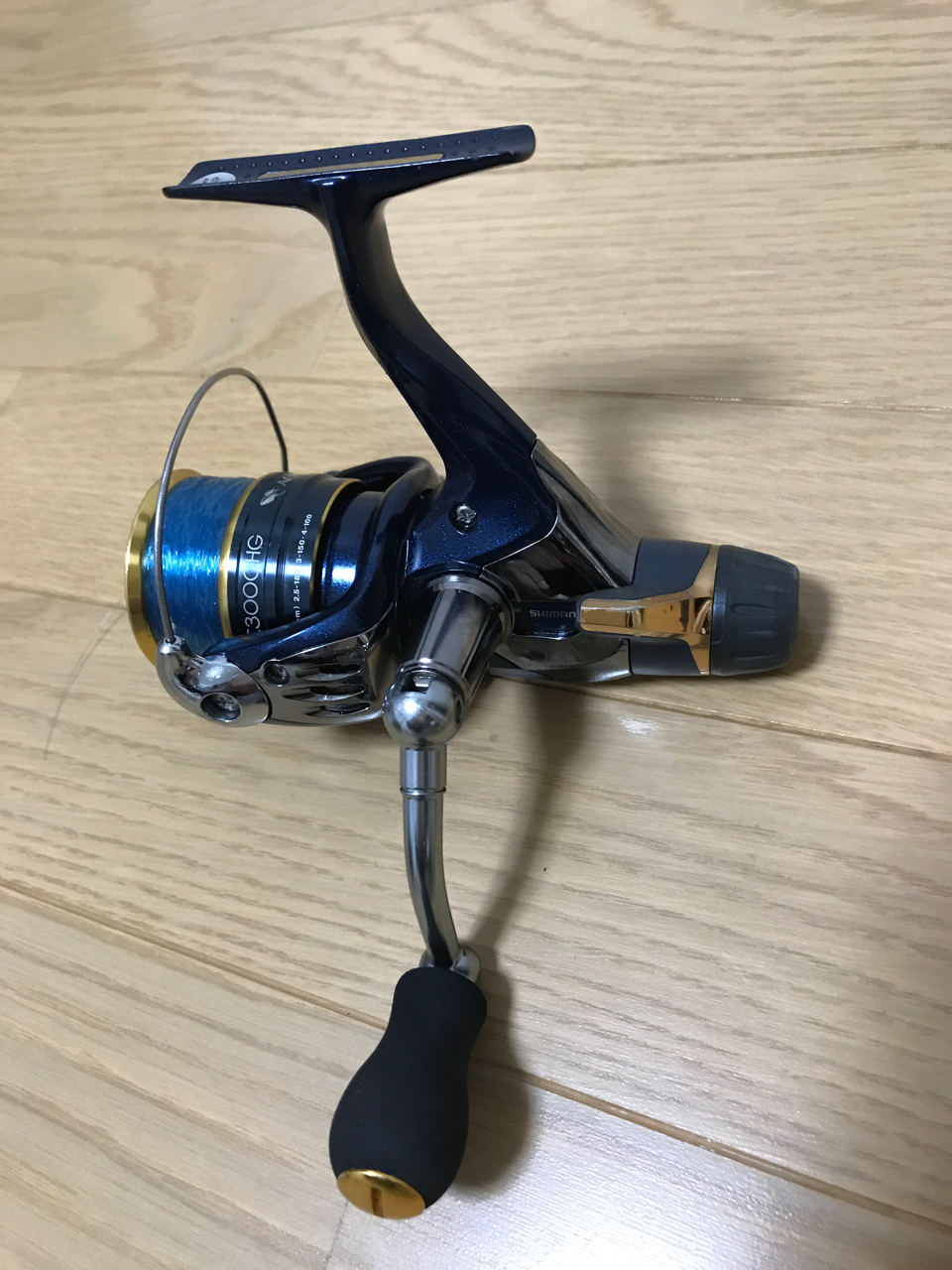 シマノ AORISTA BB C3000HG SHIMANO イカ釣り - リール