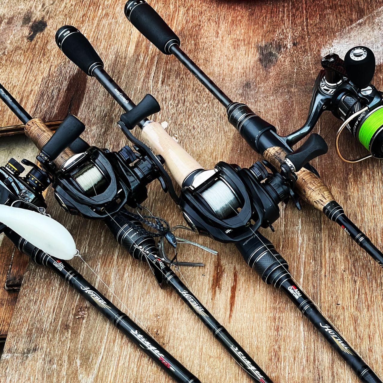 AbuGarcia ホーネットスティンガー プラス スタンダードモデルの