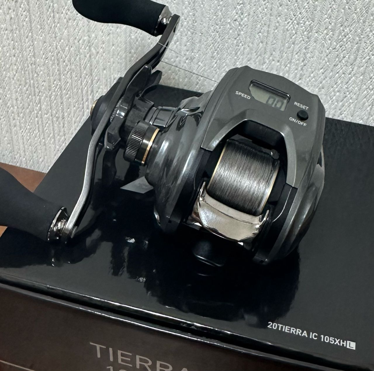 ダイワ　20ティエラIC 105XHL DAIWA（釣り） ○ダイワ 20 ティエラ IC 105XHL (左ハンドル
