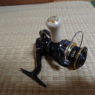 SHIMANO CARDIFF CI4+ C3000MHG