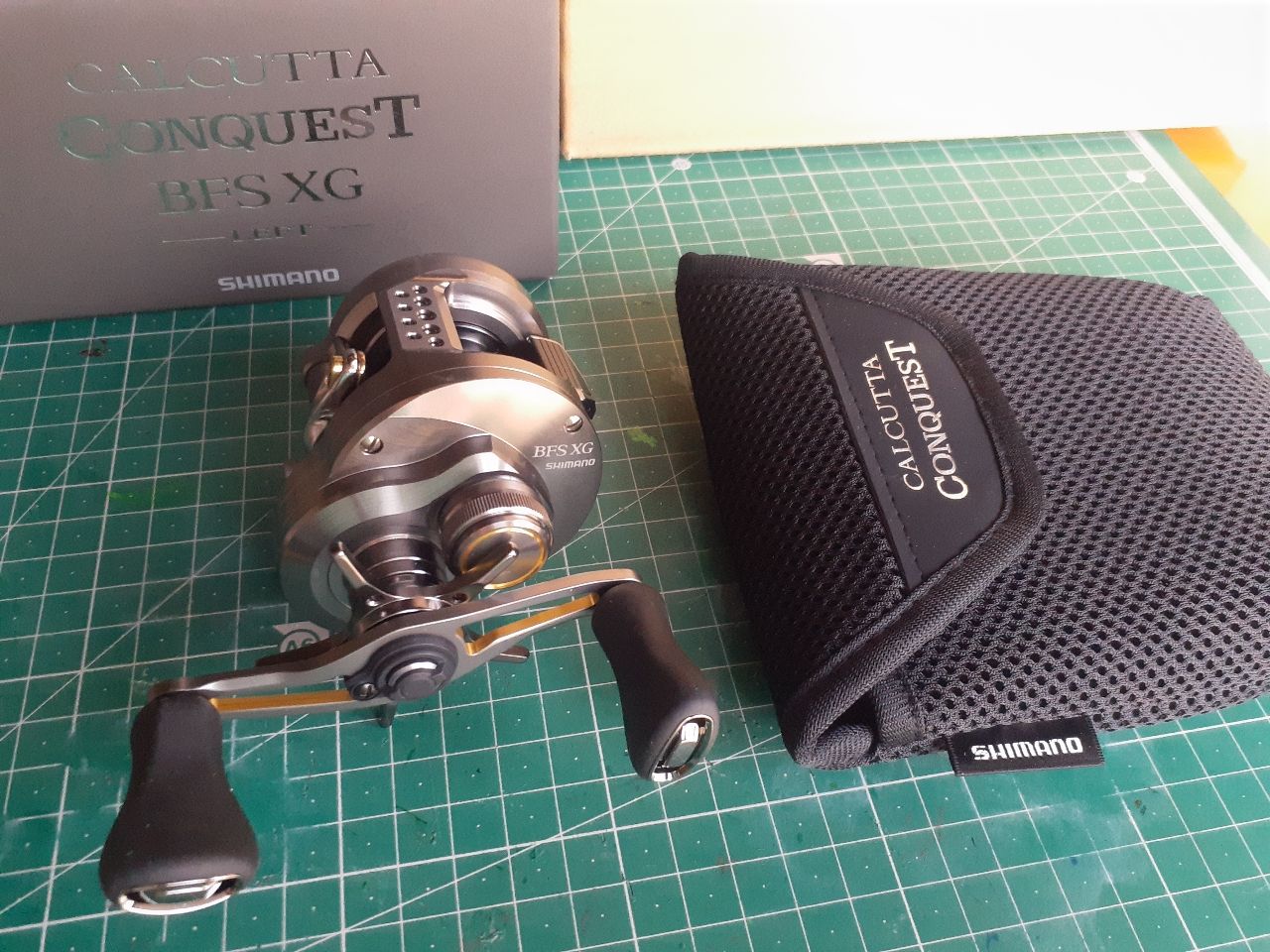 SHIMANO - 【中古/美品】 シマノ 23 カルカッタコンクエスト BFS XG 左  /M237M シマノ 23 カルカッタ コンクエスト BFS XG LEFT