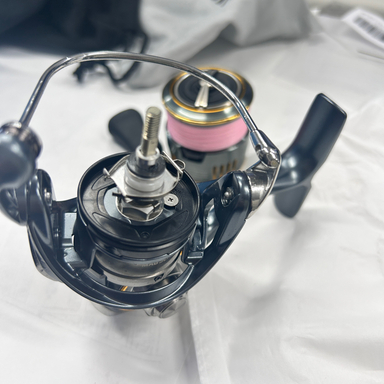 DAIWA AIRITY LT2000S-H