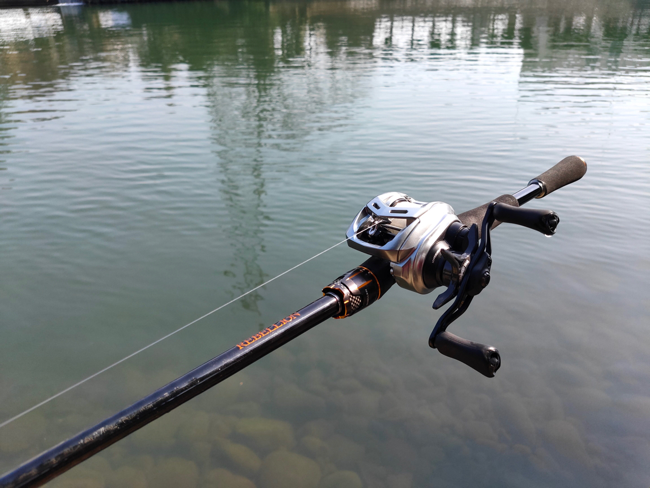 DAIWA 20リベリオン（センターカット2ピース スピニングモデル） 6102MRBの最安値・インプレ・釣果 |  本音の口コミが集まる釣具通販「TACKLE BOX」