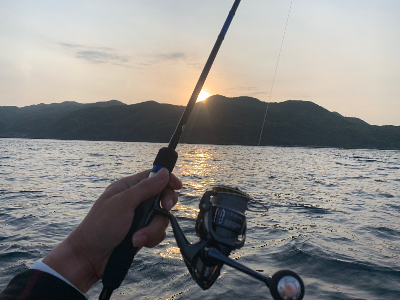 SHIMANO 21ツインパワー XD C3000HGの最安値・インプレ・釣果