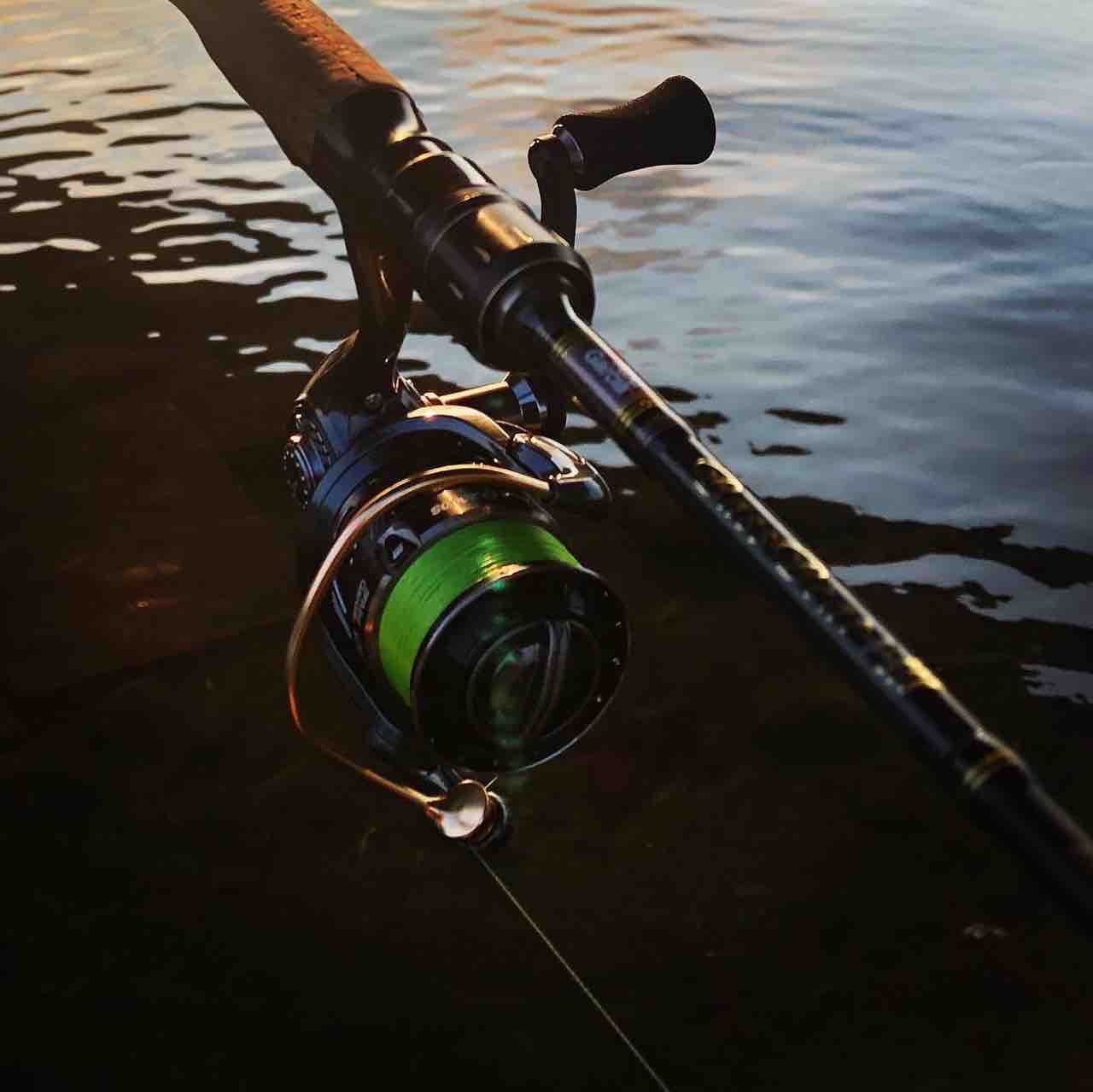 AbuGarcia 20レボ ALX シータ 2000Sの最安値・インプレ・釣果 | 本音の