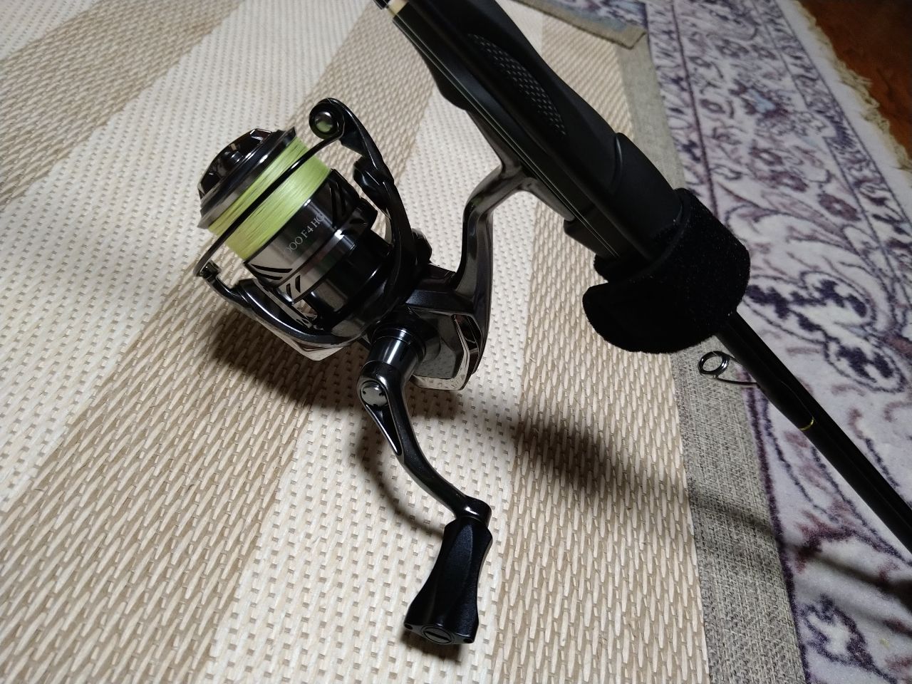 SHIMANO 21コンプレックス XR C2000F4 HGの最安値・インプレ・釣果