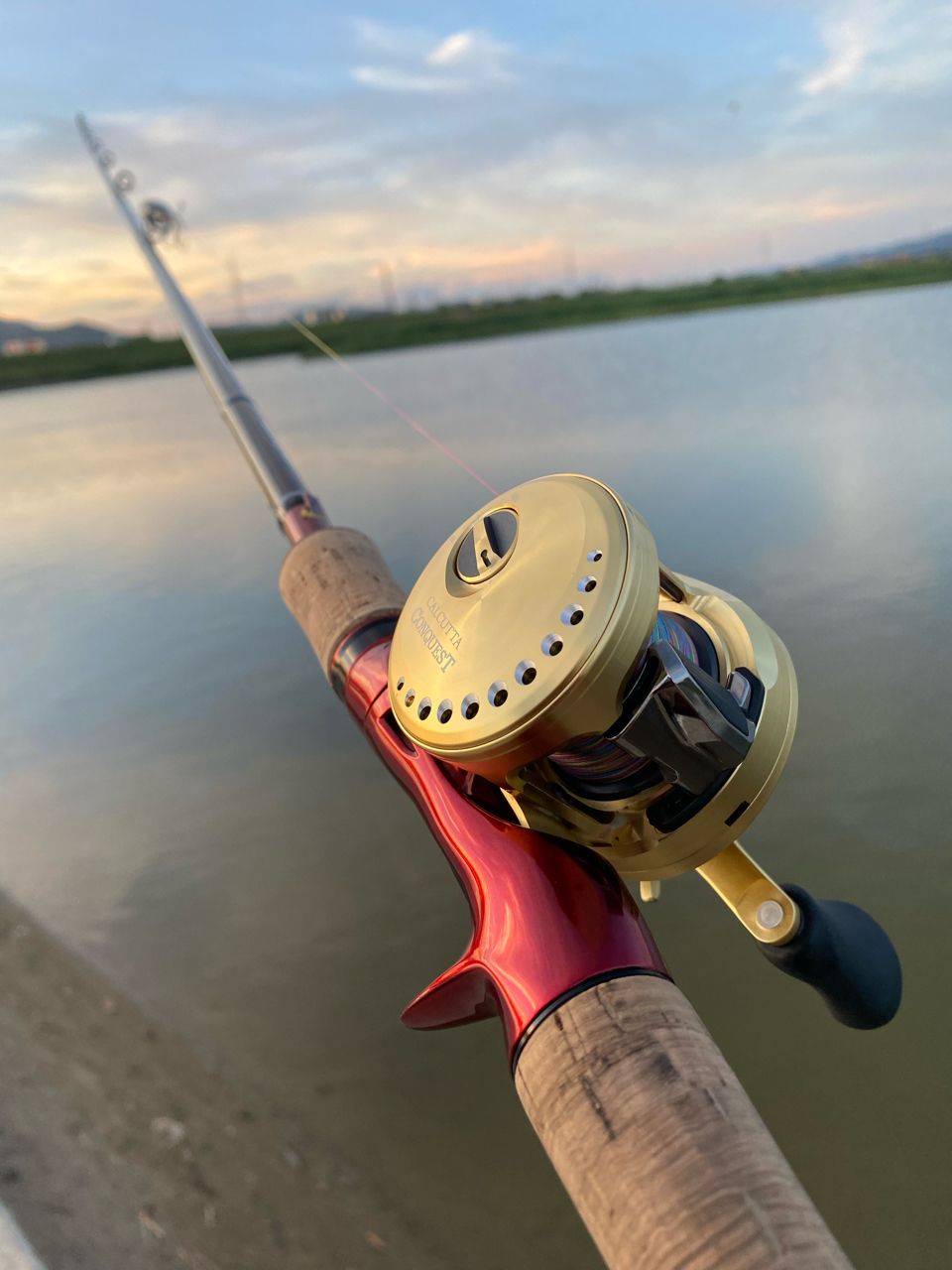 シマノ　21 カルカッタコンクエスト 200HG ☆処分品☆早い者勝ち☆釣り引退 4969363042347_1.jpg