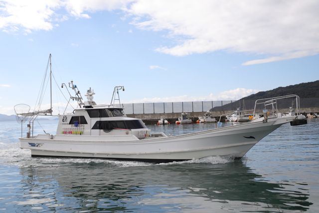 ✨ 福岡アングラー✨ 福岡博多チニング③ 釣行の締めはウェーディング。流れを読んで