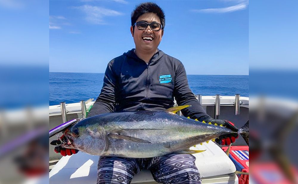 遠州灘近海【乗合便】カツオ・マグロキャスティング 8時間コース