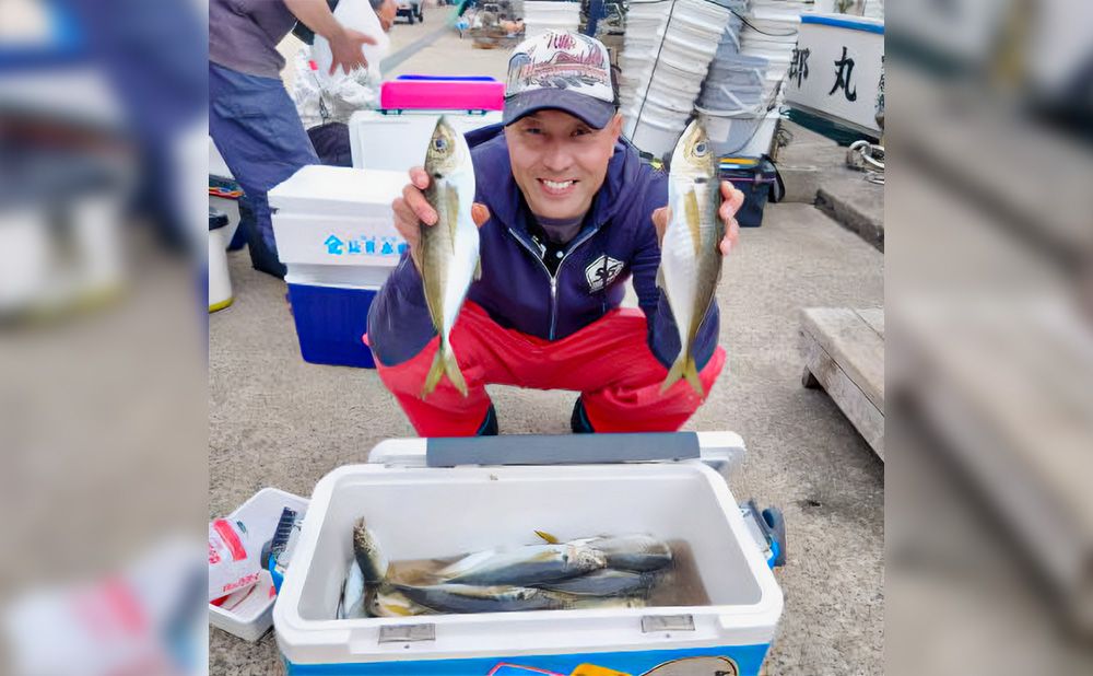 【通年】釣って楽しい！食べて美味しい！
ショートアジ乗り合いプラン