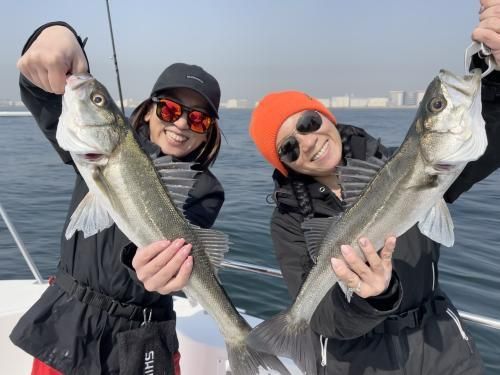 【午後】仲間と貸切でわくわく！
湾奥5時間チャータープラン