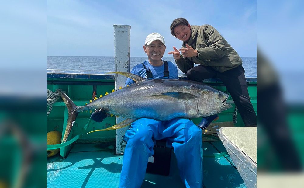 豊かな自然が残る伊豆七島「御蔵島」周りで大型のキハダとヒラマサを狙う！餌釣り