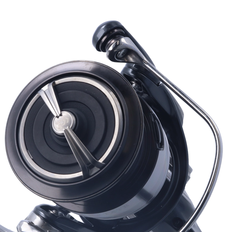 DAIWA 24セルテート LT3000-CHの最安値・インプレ・釣果 | 本音 DAIWA 24セルテート LT3000-CHの最安値・インプレ・釣果 | 本音